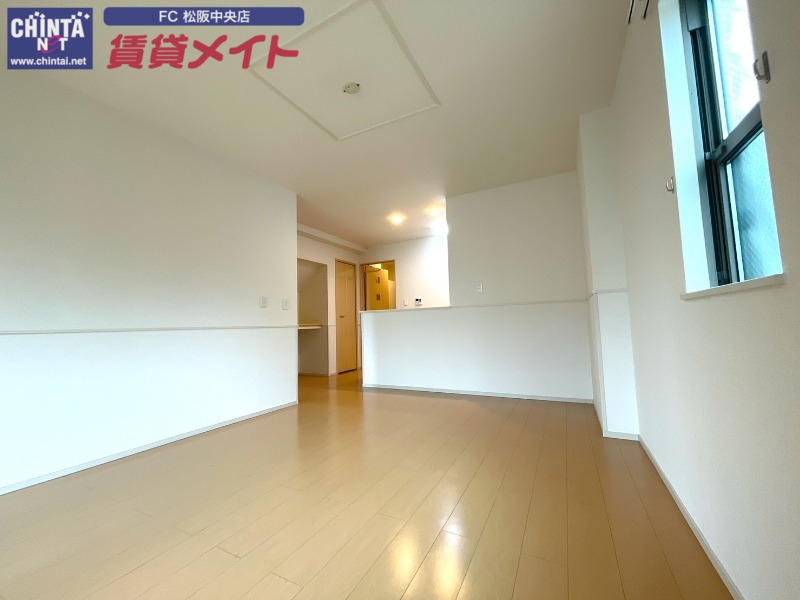 居室・リビング　同型参考写真