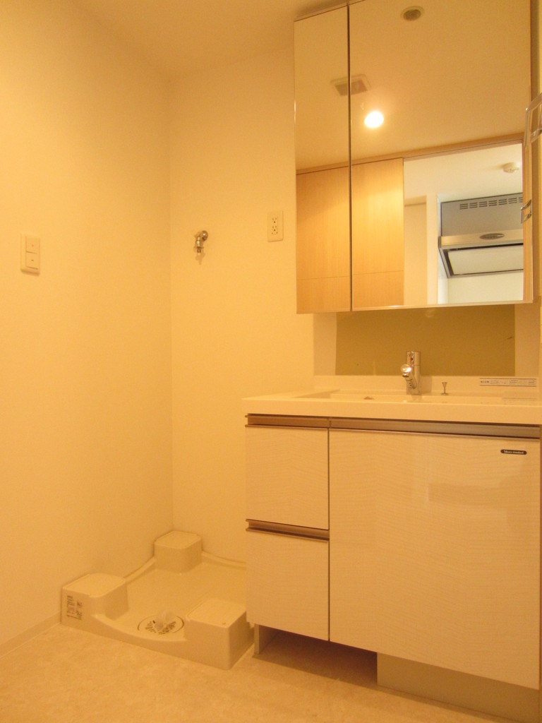 洗面設備　同マンション別部屋