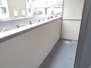 バルコニー　バルコニーがあります