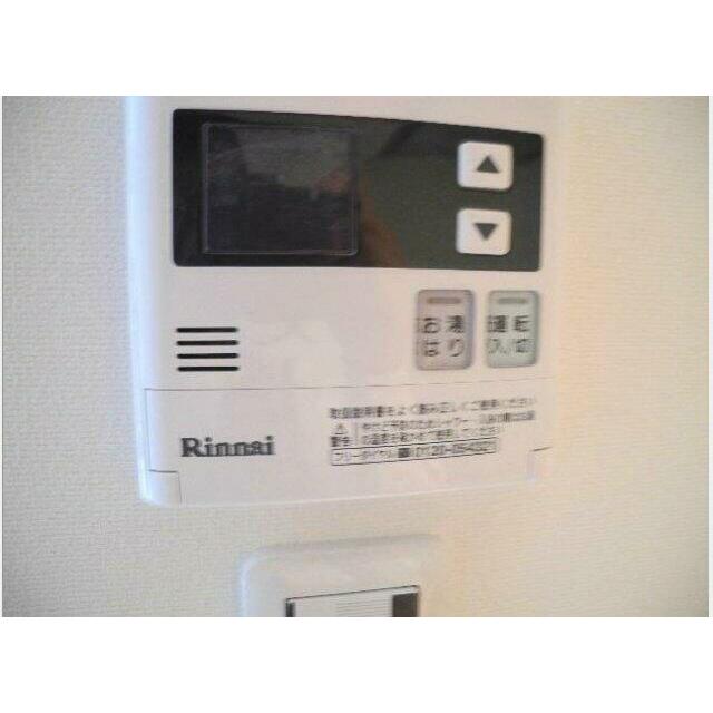 その他設備　給湯器リモコン