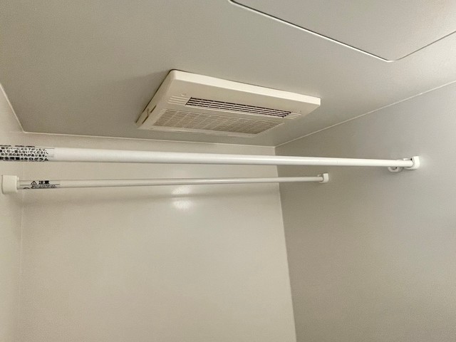 バス・シャワールーム　同物件の別のお部屋です
