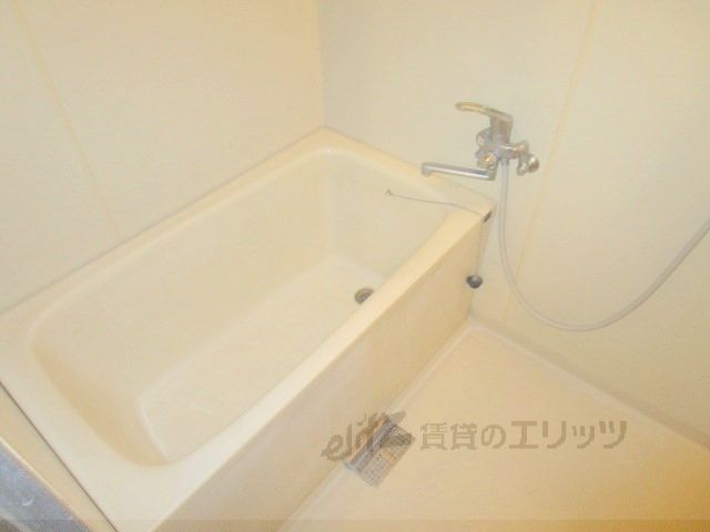 バス・シャワールーム　風呂