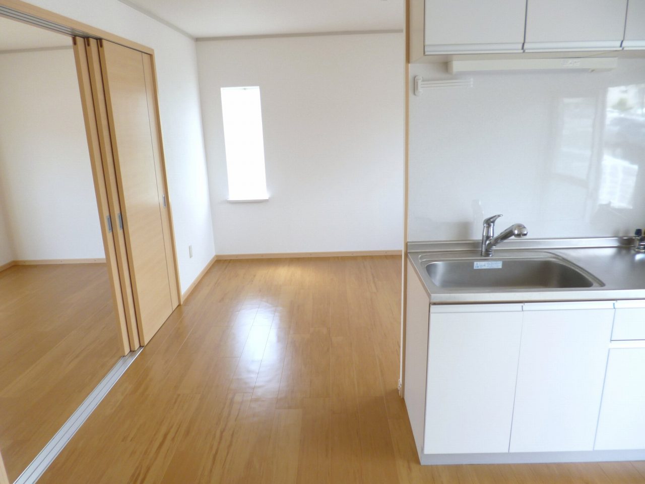 居室・リビング　角部屋住戸で過ごしやすく、おすすめです。