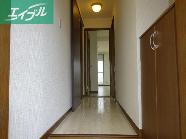 玄関　廊下