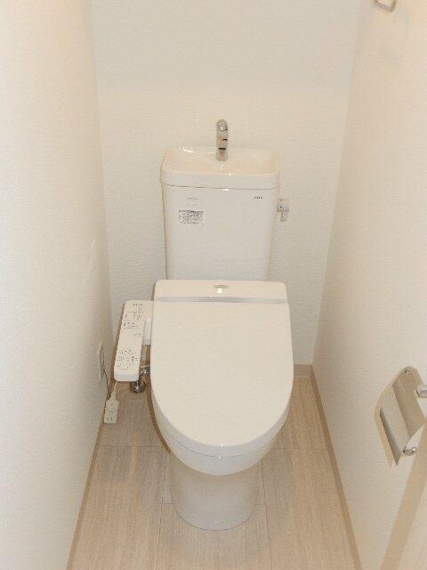 トイレ　落ち着いたトイレです