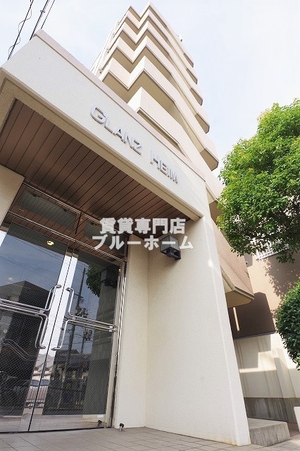 建物外観　鉄筋コンクリート造7階建ての物件です！