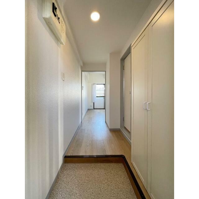 玄関　別部屋同間取