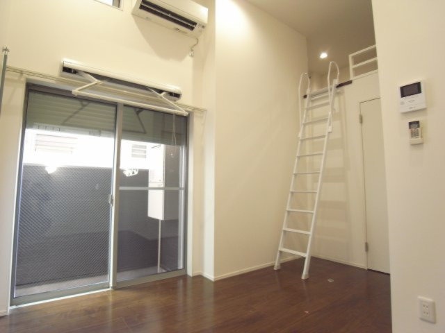 居室・リビング　※参考写真