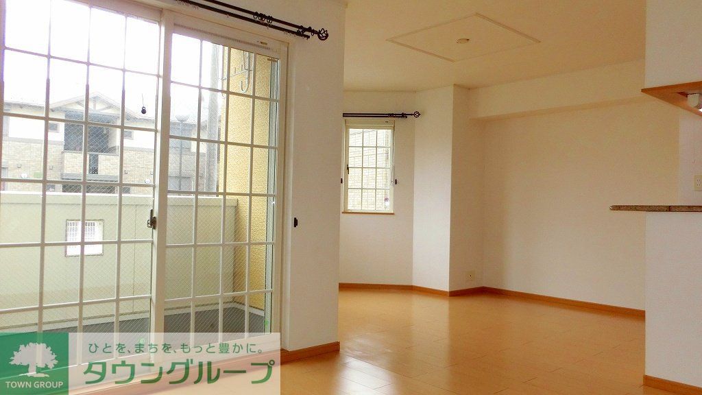 居室・リビング　お問合せはタウンハウジングまで！※現地待合わせ相談可能