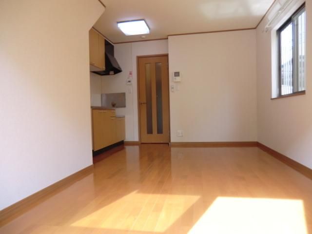 居室・リビング　南東角部屋２面採光
