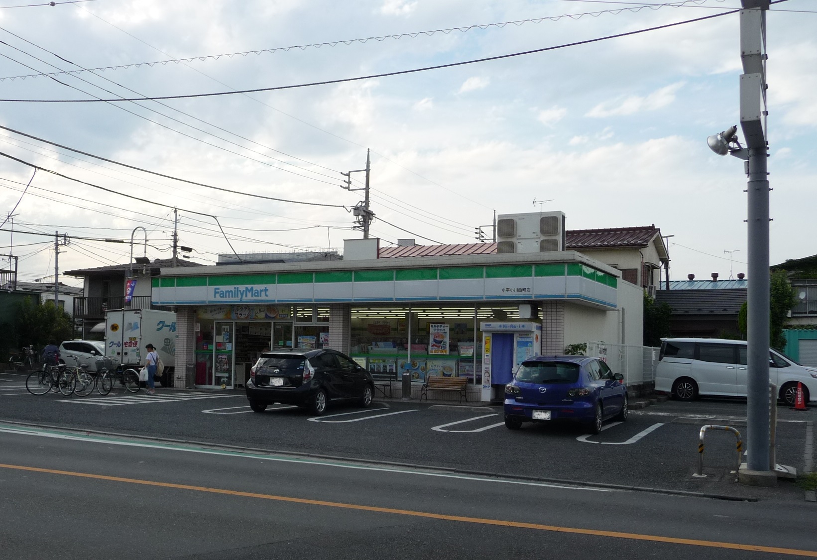 コンビニ　ファミリーマート小川西町店（コンビニ）まで150m