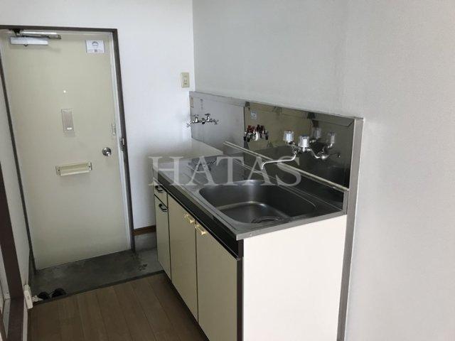 キッチン　同物件別部屋です。