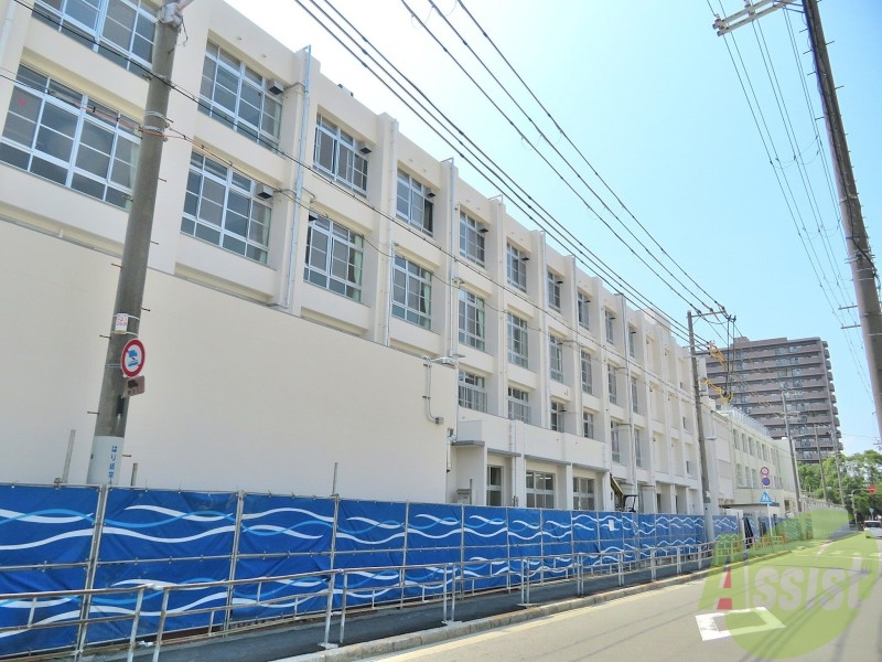中学校　歌島中学校（中学校）まで876m