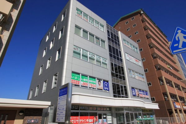 病院　研究学園クリニック（病院）まで1760m