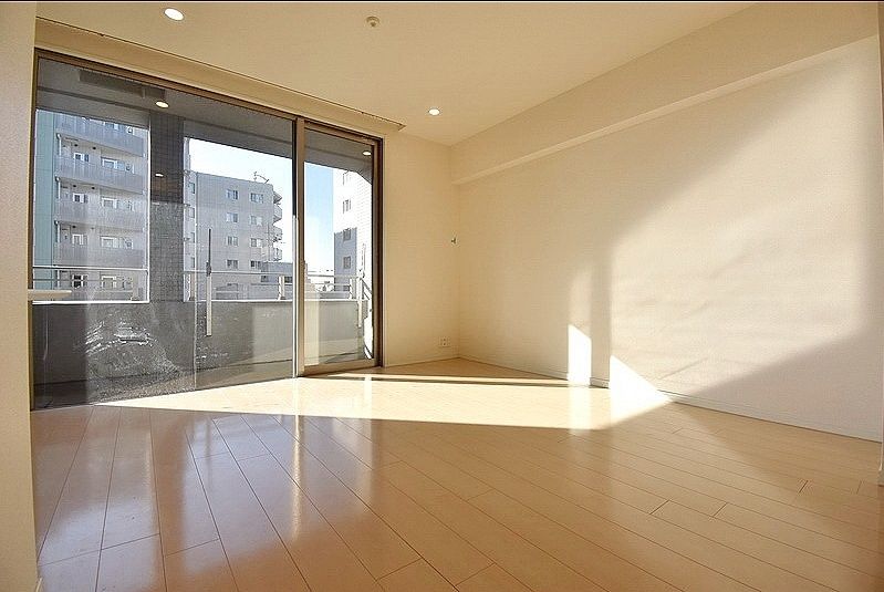 居室・リビング　※別部屋の参考写真です。