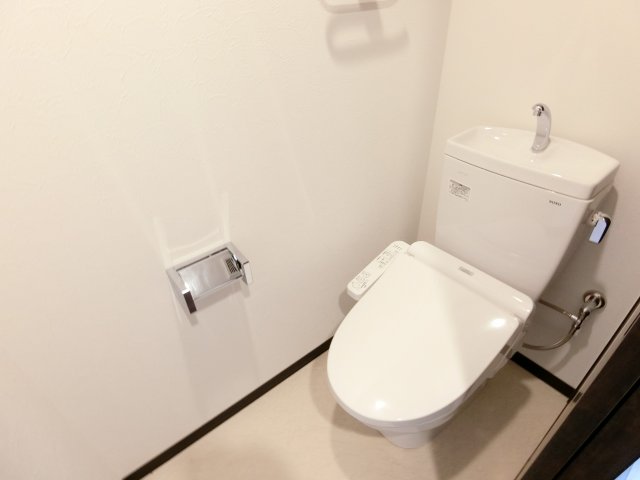 トイレ　詳細は、RISUMO江坂本店→06-6155-7137まで♪