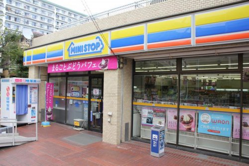 コンビニ　ミニストップ 東砂店（コンビニ）まで170m