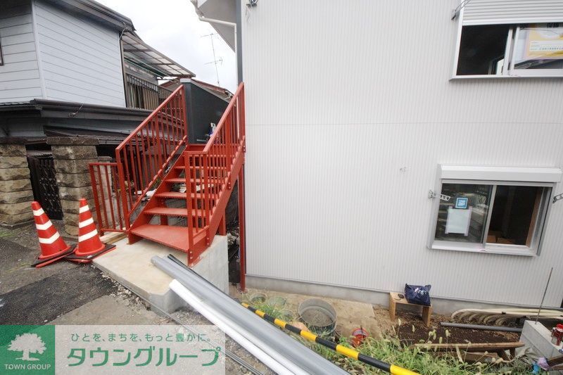 エントランス　駐車場