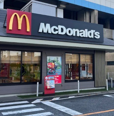 飲食店　マクドナルド東松戸駅前店（飲食店）まで210m