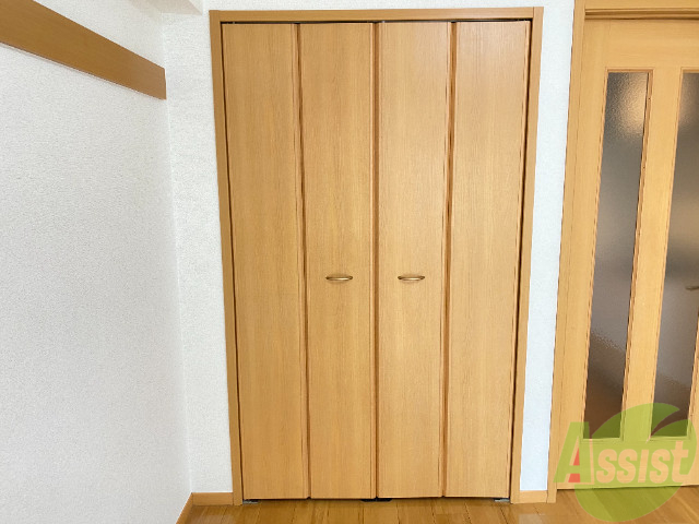 収納　こちらがお部屋の収納です。あると助かりますね。