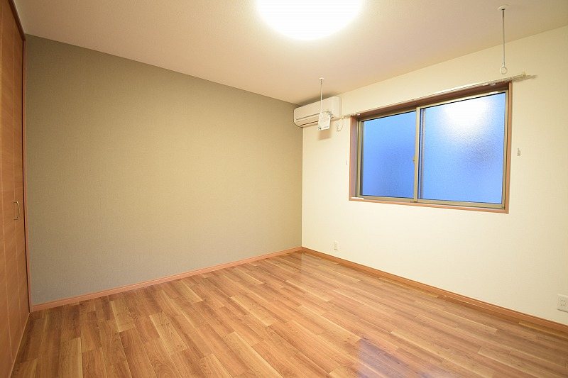 居室・リビング　洋室7.3帖※同タイプ角部屋の画像です