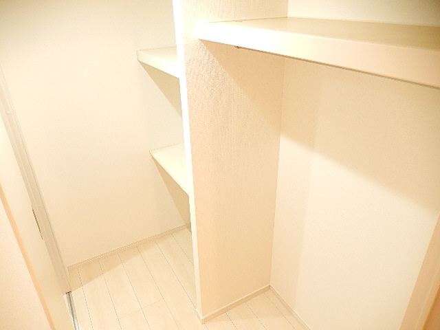 収納　2号室の画像参照