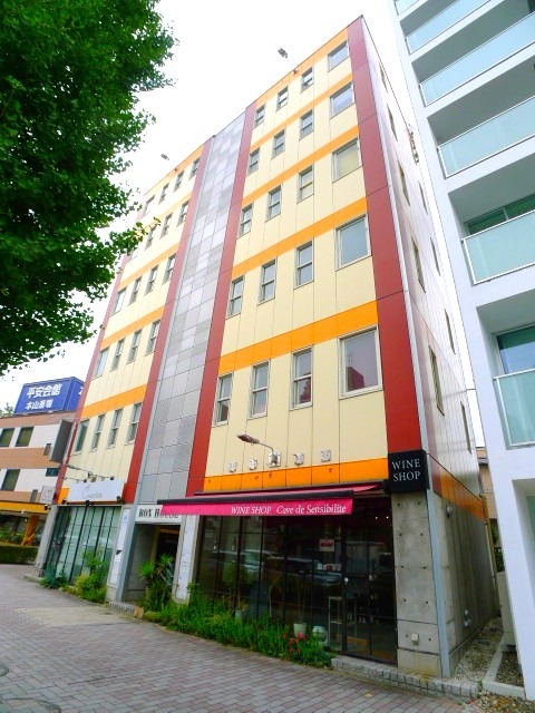 地下鉄東山線 本山駅 徒歩5分 築13年