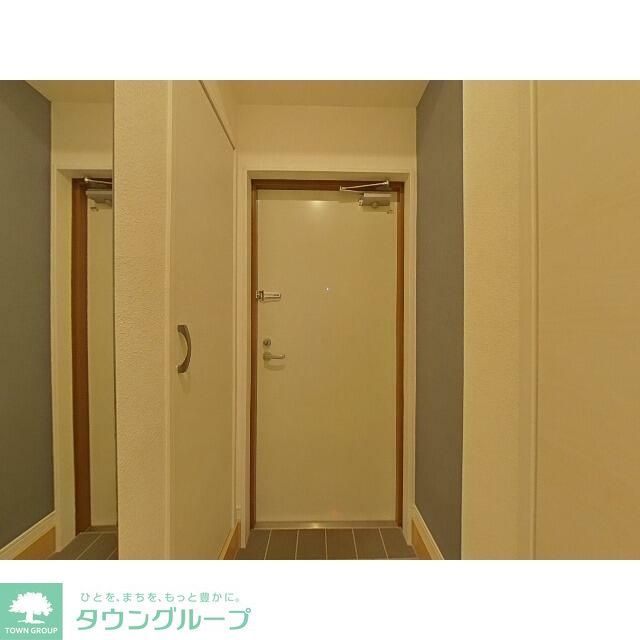 玄関　お問合せはタウンハウジングまで！※現地待合わせ相談可能