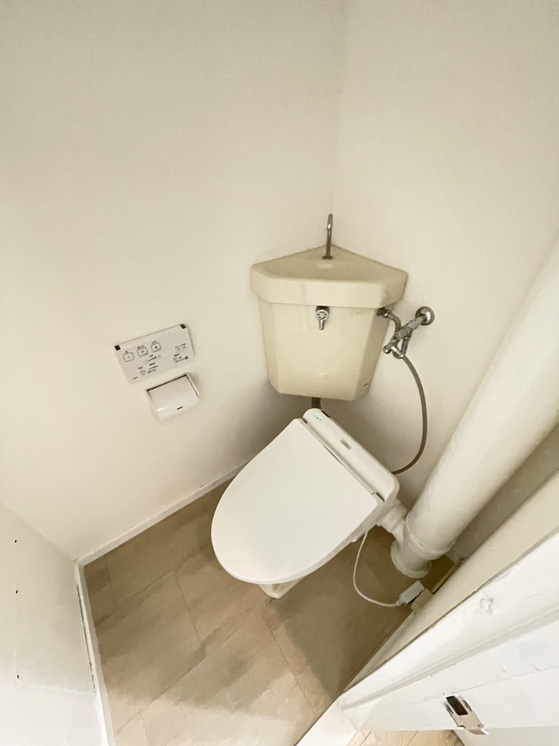 上高丸北住宅のトイレ写真
