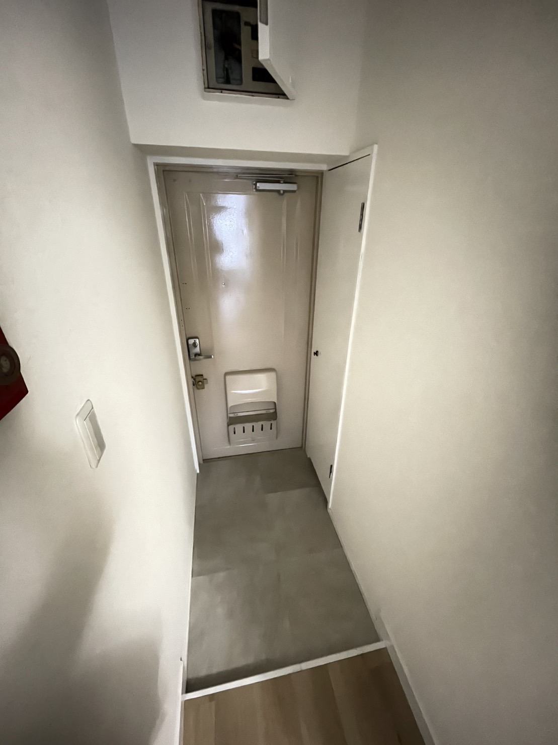 上高丸北住宅の玄関写真