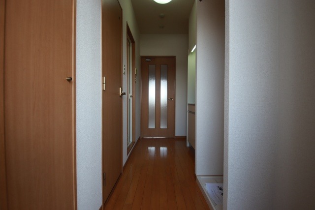 現代ハウス新栄の玄関写真