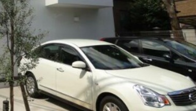 駐車場　駐車場があるので、車を買う予定の方も安心です