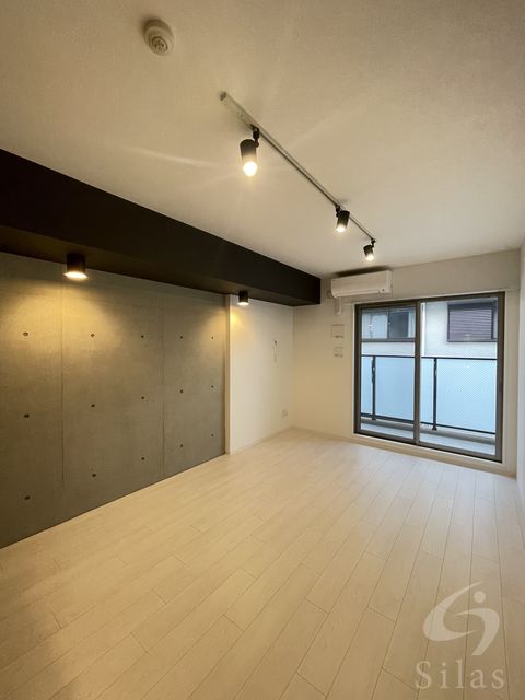 阪急神戸線 塚口駅 徒歩6分 3階建 築6年の居間写真