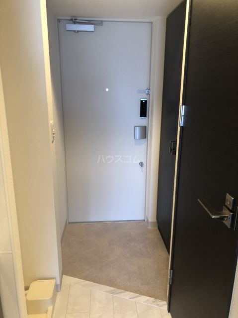 エステムコート名古屋黒川シャルマンの玄関写真