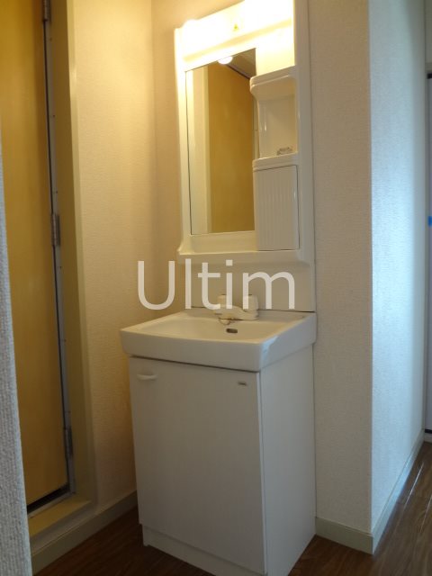 洗面設備　別部屋のお写真です。ご参考までに！
