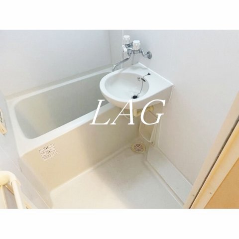 バス・シャワールーム　お風呂です。
