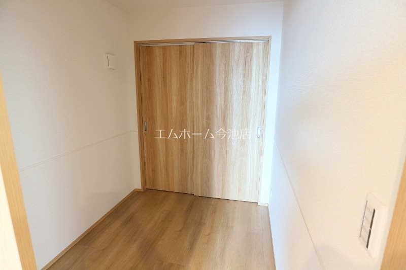 その他部屋・スペース　洋室3.0帖　収納スペース充実しています