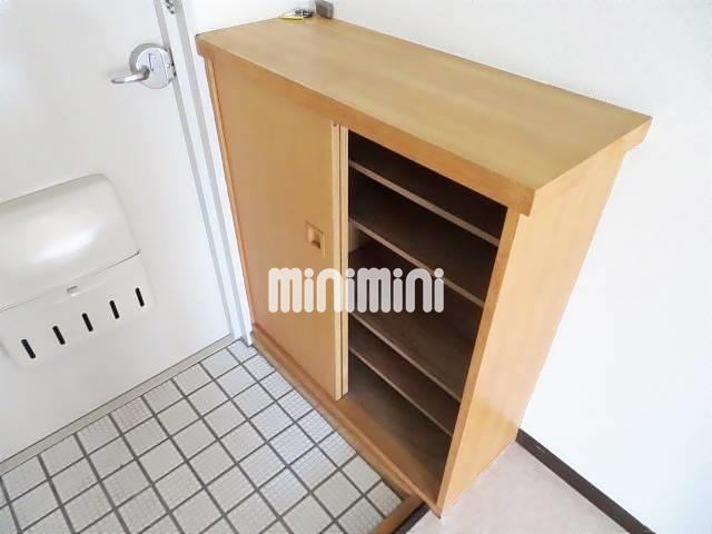 玄関　下駄箱