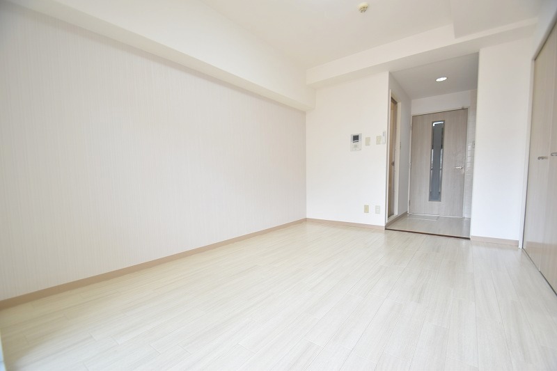 ダイアパレス鶴見町の居間写真