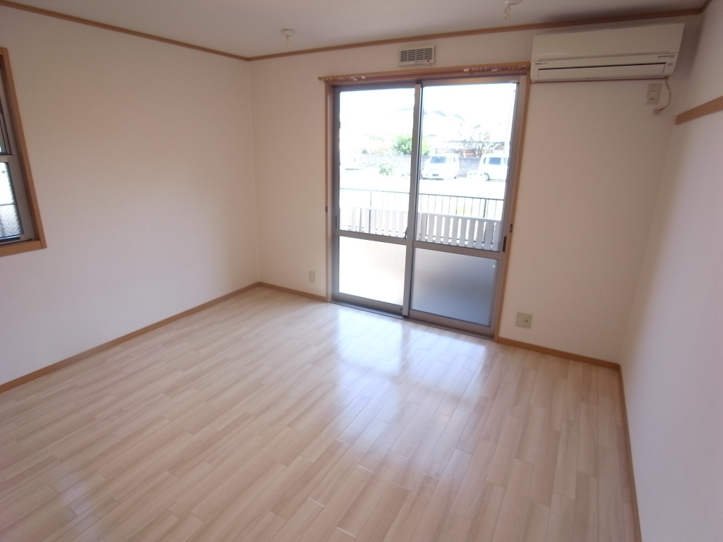 コンフォート小山C棟の内装写真