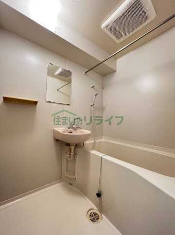 都営新宿線 九段下駅 徒歩2分 10階建 築26年の風呂写真