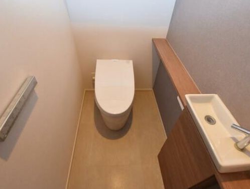 ベイズ タワー&ガーデンのトイレ写真