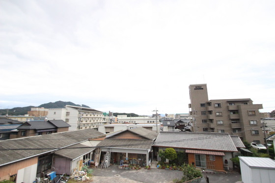 【広島市佐伯区千同のマンションの眺望】