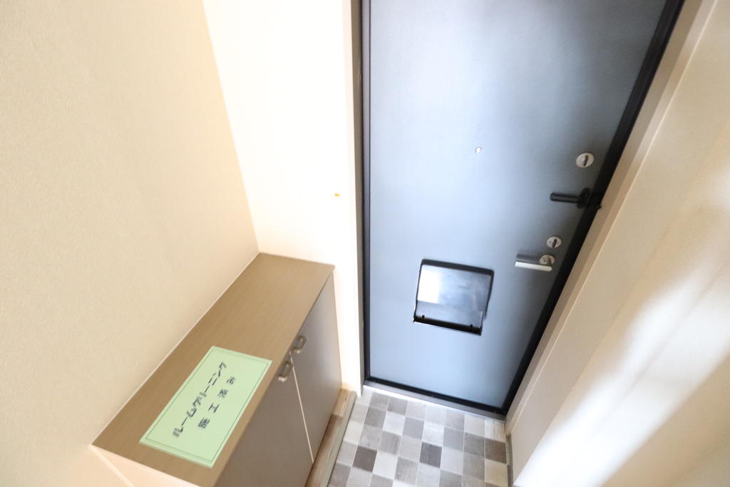 玄関　靴箱付きの玄関です★