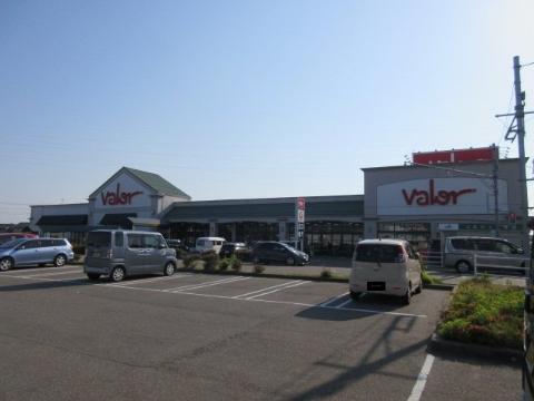 スーパー　バロー羽咋店（スーパー）まで991m