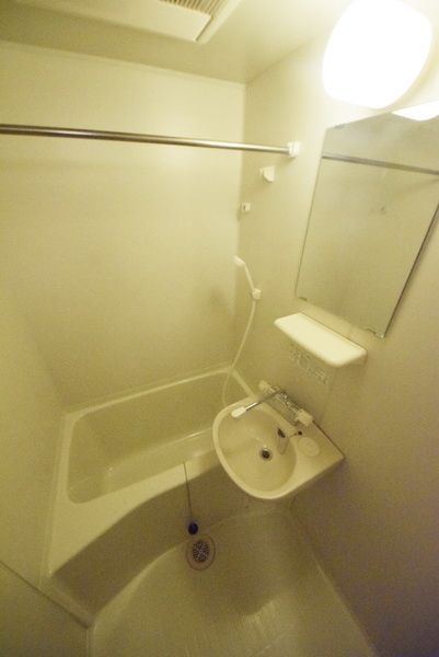 バス・シャワールーム　バス