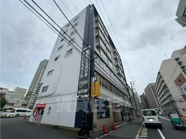 【大阪市北区本庄西のマンションの建物外観】