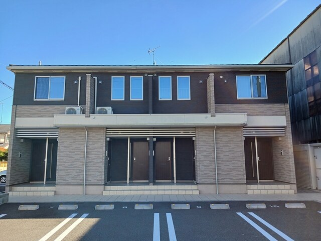 建物外観　エグマリヌ