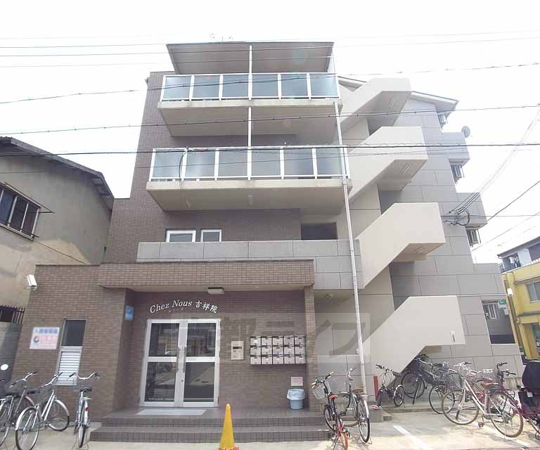 京都市南区吉祥院井ノ口町のマンションの建物外観