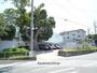 小学校　芳川小学校（小学校）まで684m